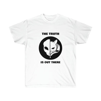 Unisex T-shirt - The truth is out There