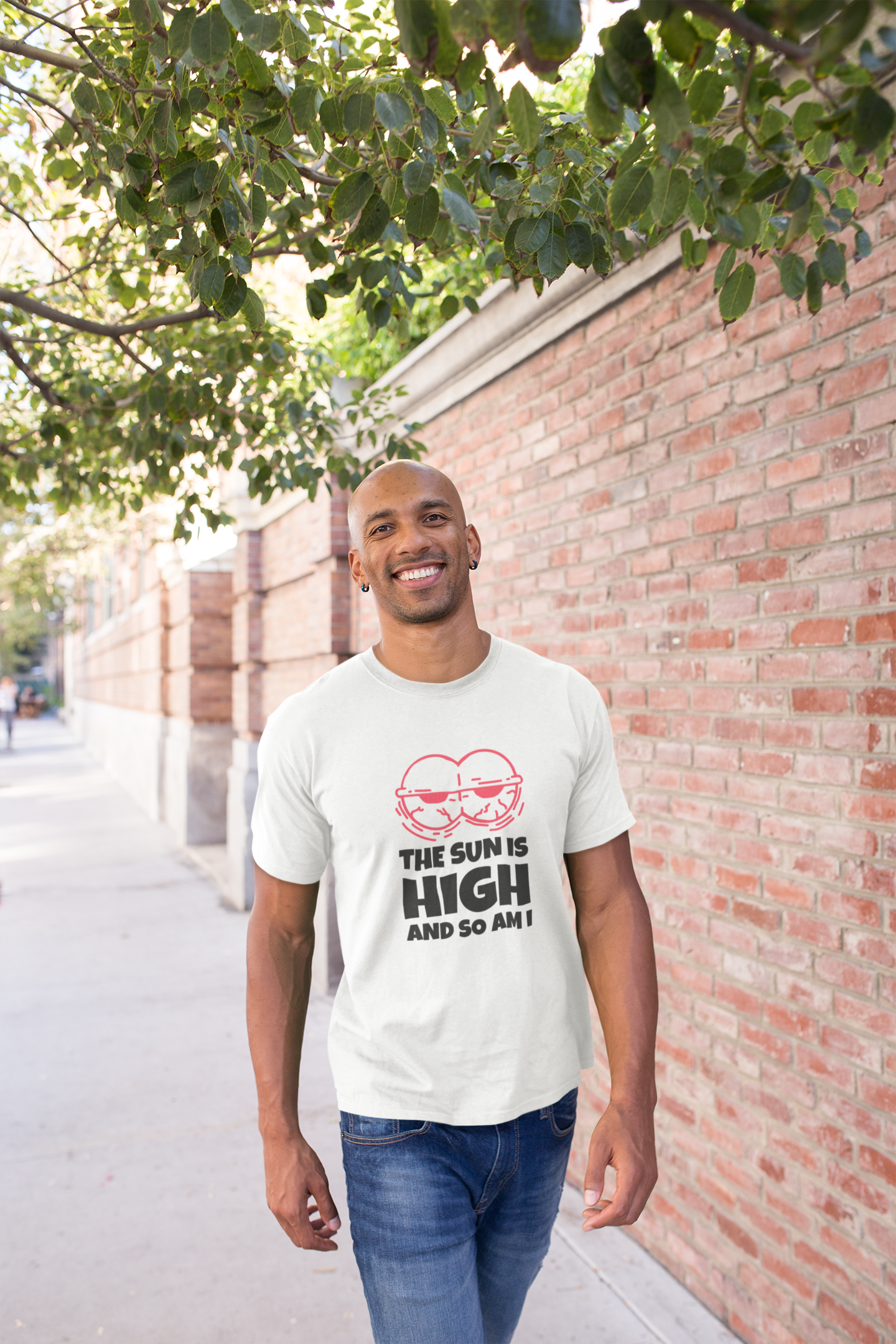 Unisex T-shirt - High like Sun