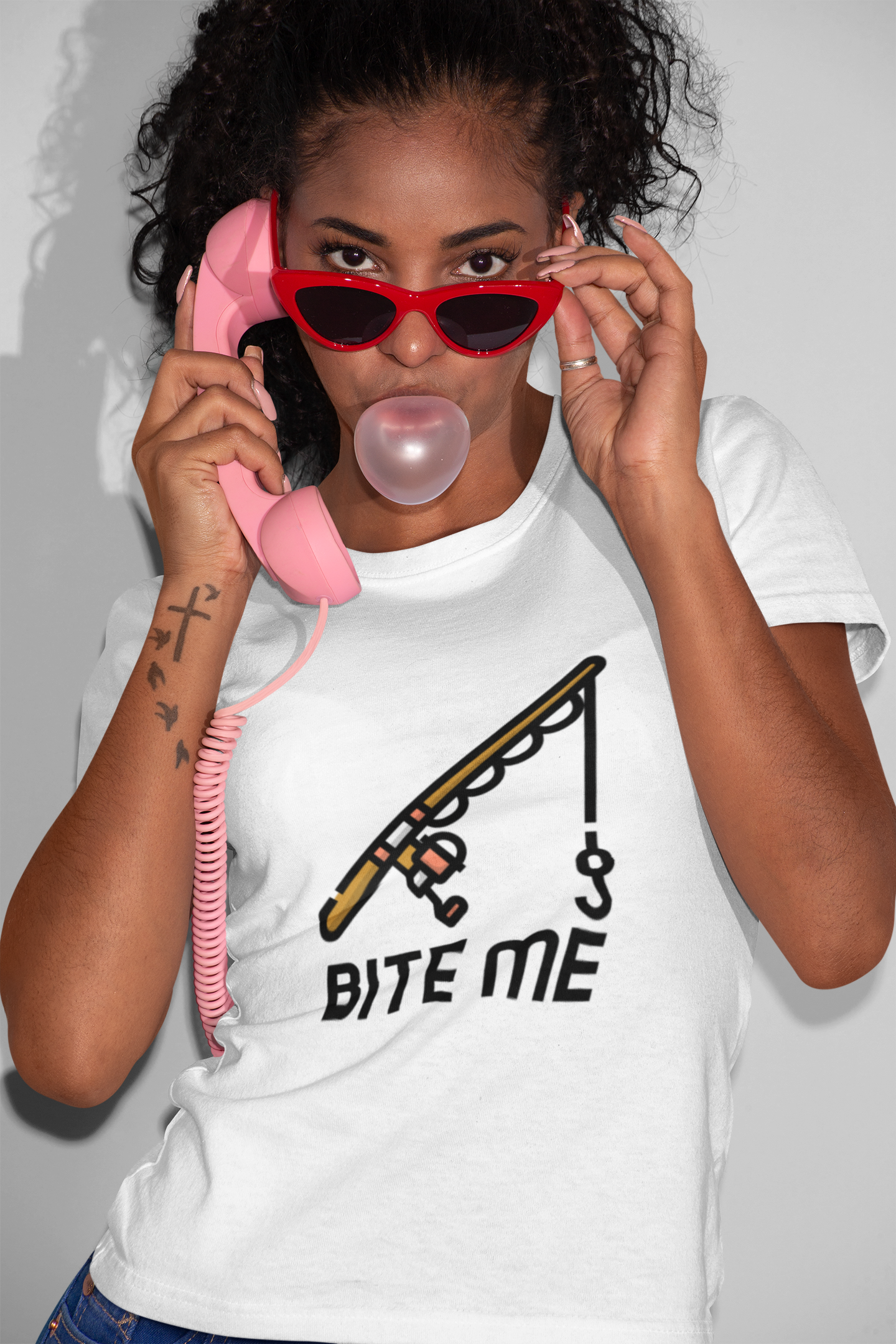 Unisex T-shirt - Bite me